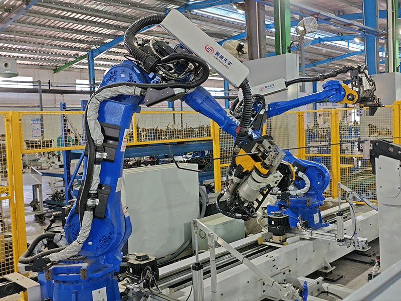 Dual Robot Pipe Bending Machine